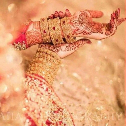 bride's hands