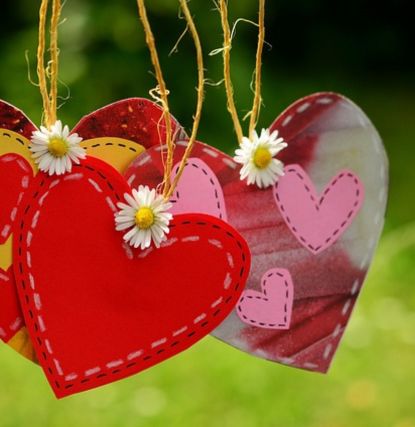 Romantic Profile Love DP – Express Your Feelings with a Heartfelt Image