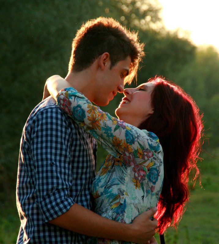 Romantic Profile Love DP – Express Your Feelings with a Heartfelt Image